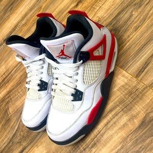 Jordan 4s size 6.5 with box